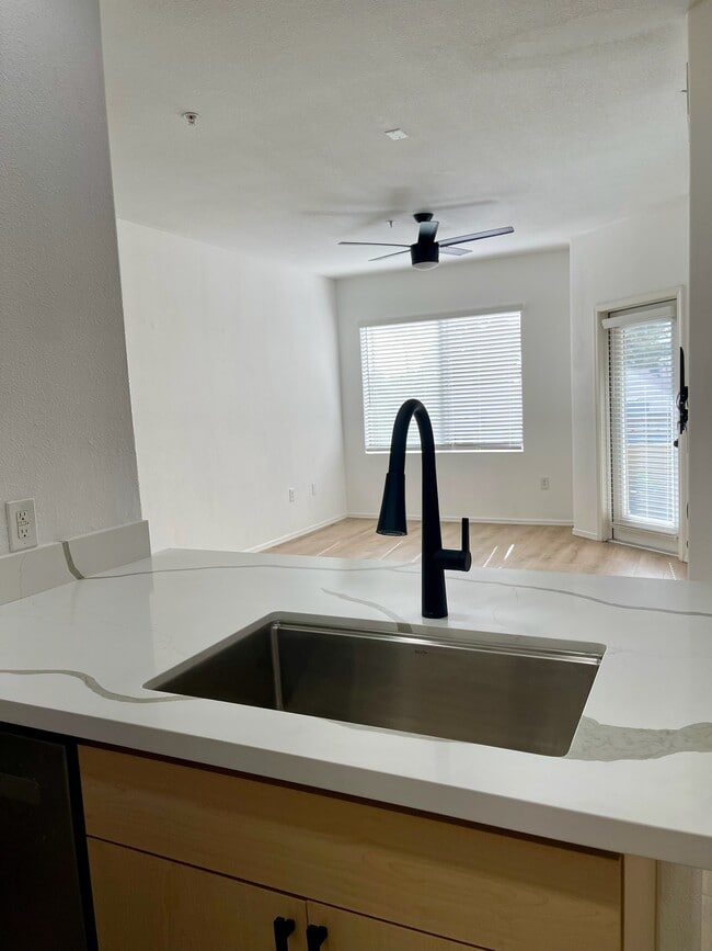Building Photo - 18416 N Cave Creek Rd