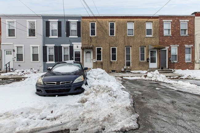 Building Photo - 2 Bedroom in New Castle