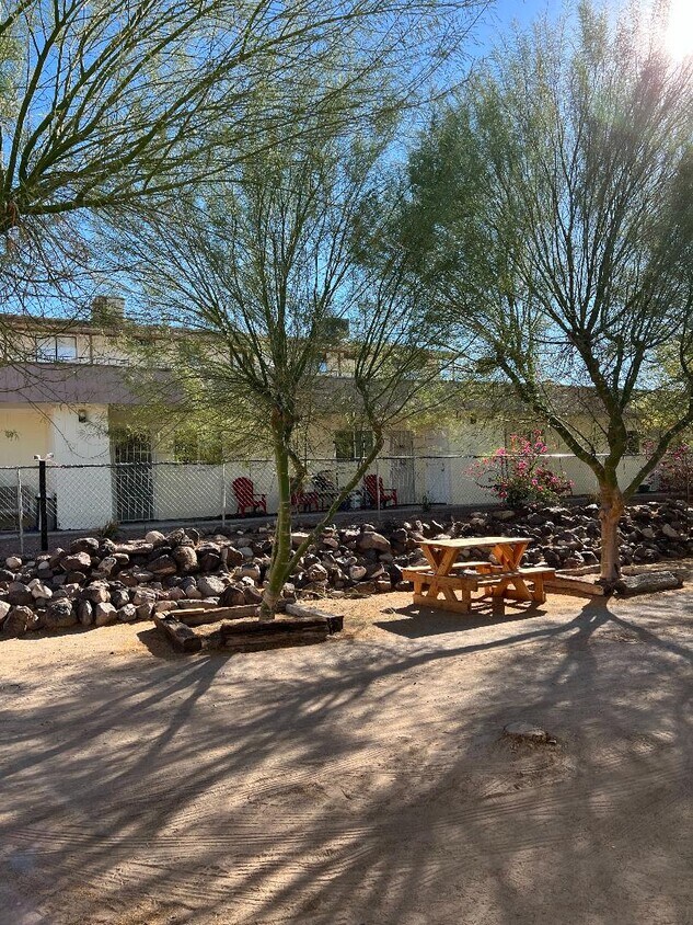Primary Photo - 1558 Sierra Vista Dr
