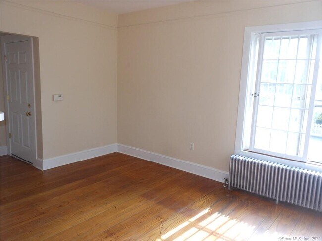 Building Photo - 181 High St