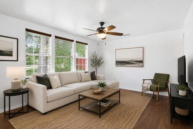 Foto del edificio - 7606 Williamson Creek Drive