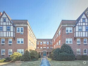 Building Photo - 77 Glenbrook Rd