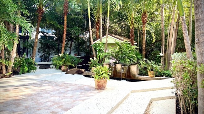 Foto del edificio - 2301 S Miami Ave