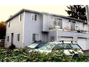 Building Photo - 1121 Humboldt St
