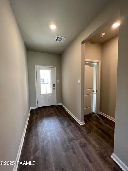 Building Photo - 129 Abbeywood Ct