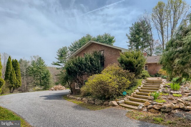 Building Photo - 4312 Northcliff Rd