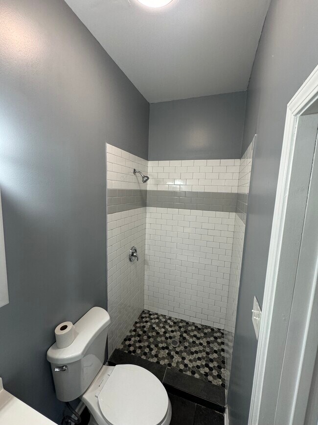 Foto del edificio - 2152 W 19th St