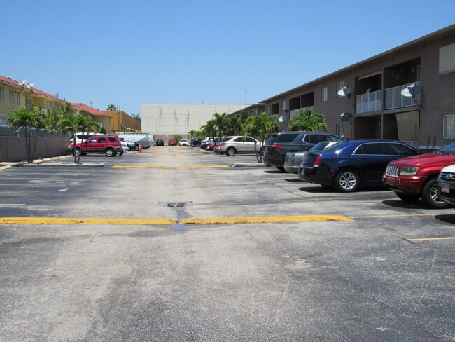 Foto del edificio - 2925 W 80th St