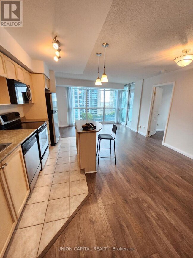 Photo du bâtiment - 18 Yonge St