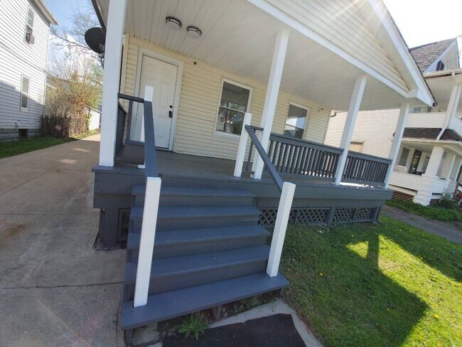 Foto del edificio - 4309 Gifford Ave