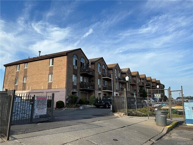 Foto del edificio - 199 Cross St