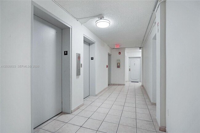 Foto del edificio - 245 18th St
