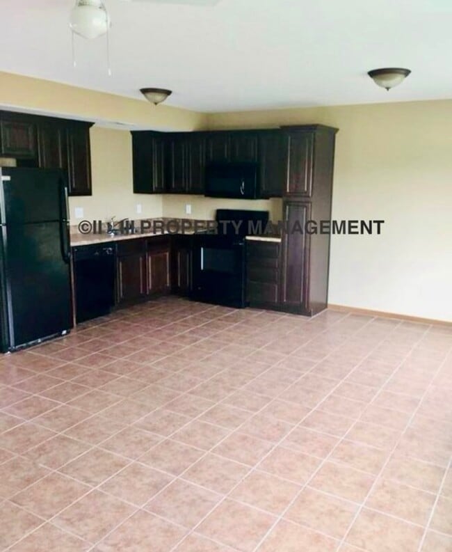 Building Photo - 409 S Darrowby Dr