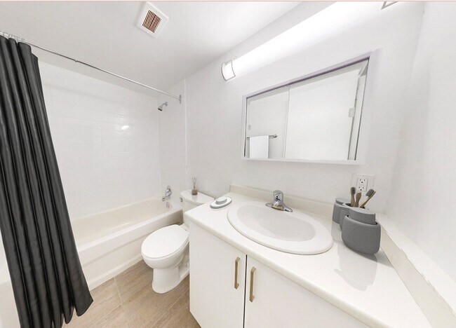 Building Photo - 25 Cedarcroft Blvd