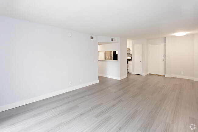 1HAB,1BA-LivingRoom - St Andrews Apartments