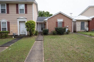 Building Photo - 4732 Retreat Rd