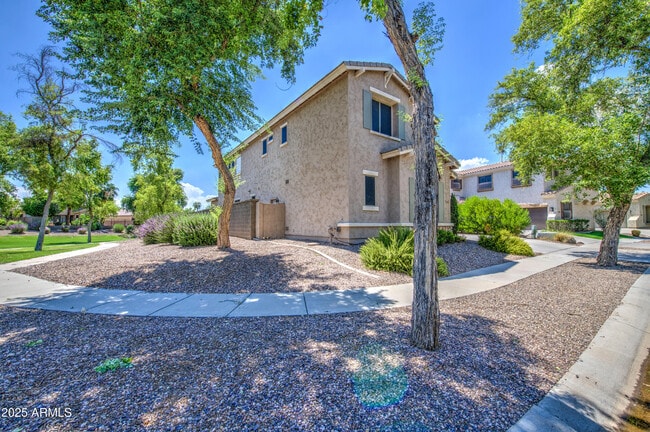 Building Photo - 4564 S Maverick Ct