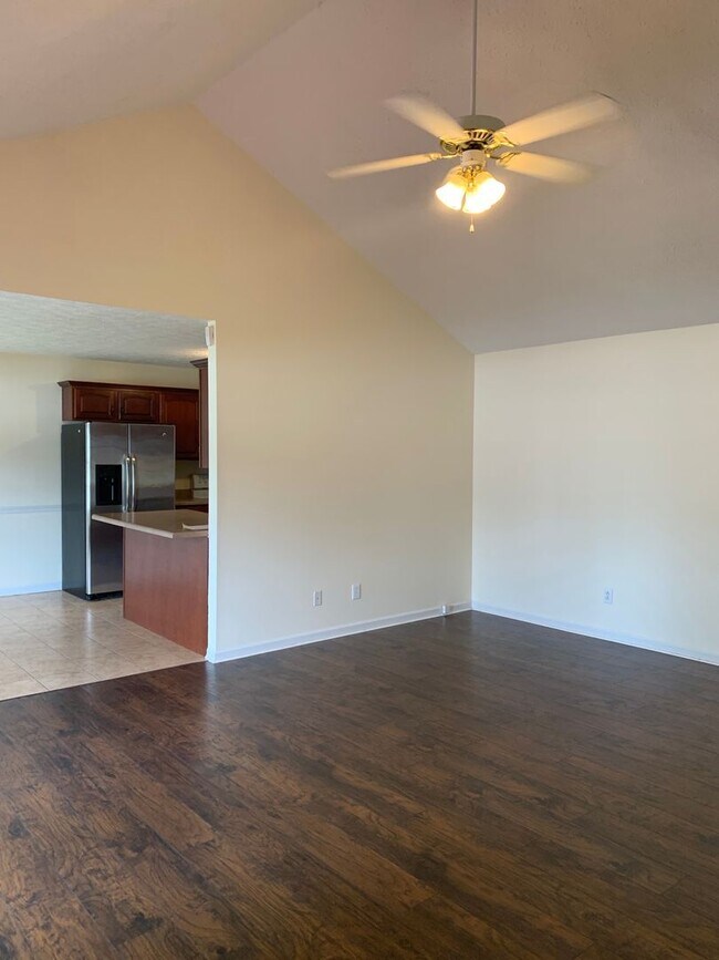 Foto del edificio - 3 Bedroom 2 Bath Home in the Heart of Manc...
