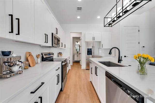 Foto del edificio - 8909 Lowell St