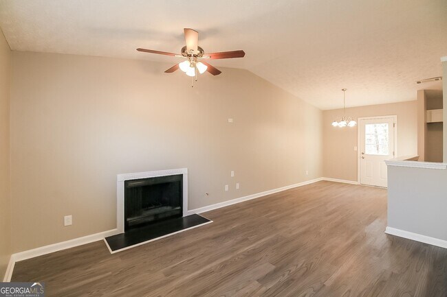 Foto del edificio - 5591 Sapphire SPG