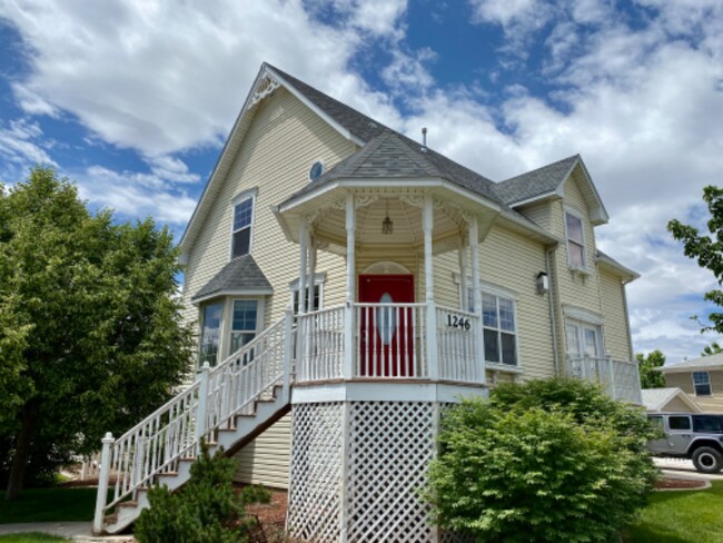 Building Photo - 1246 Windsor Park Dr