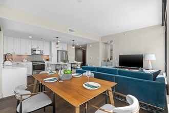 Building Photo - 2511 Willowick Rd