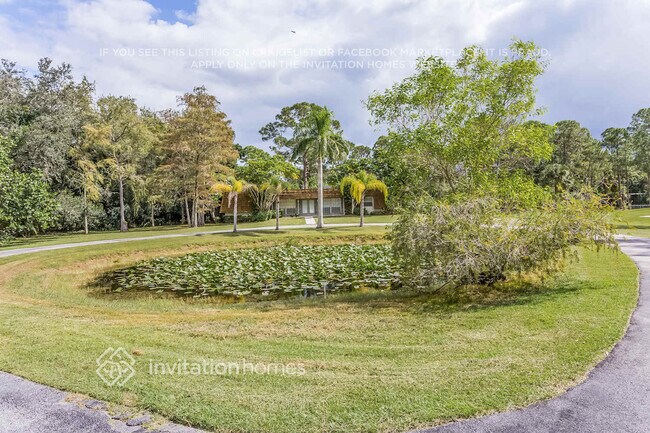 Foto del edificio - 17602 Bridle Ln