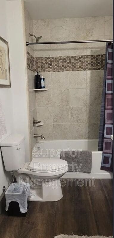 Building Photo - 824 9th St