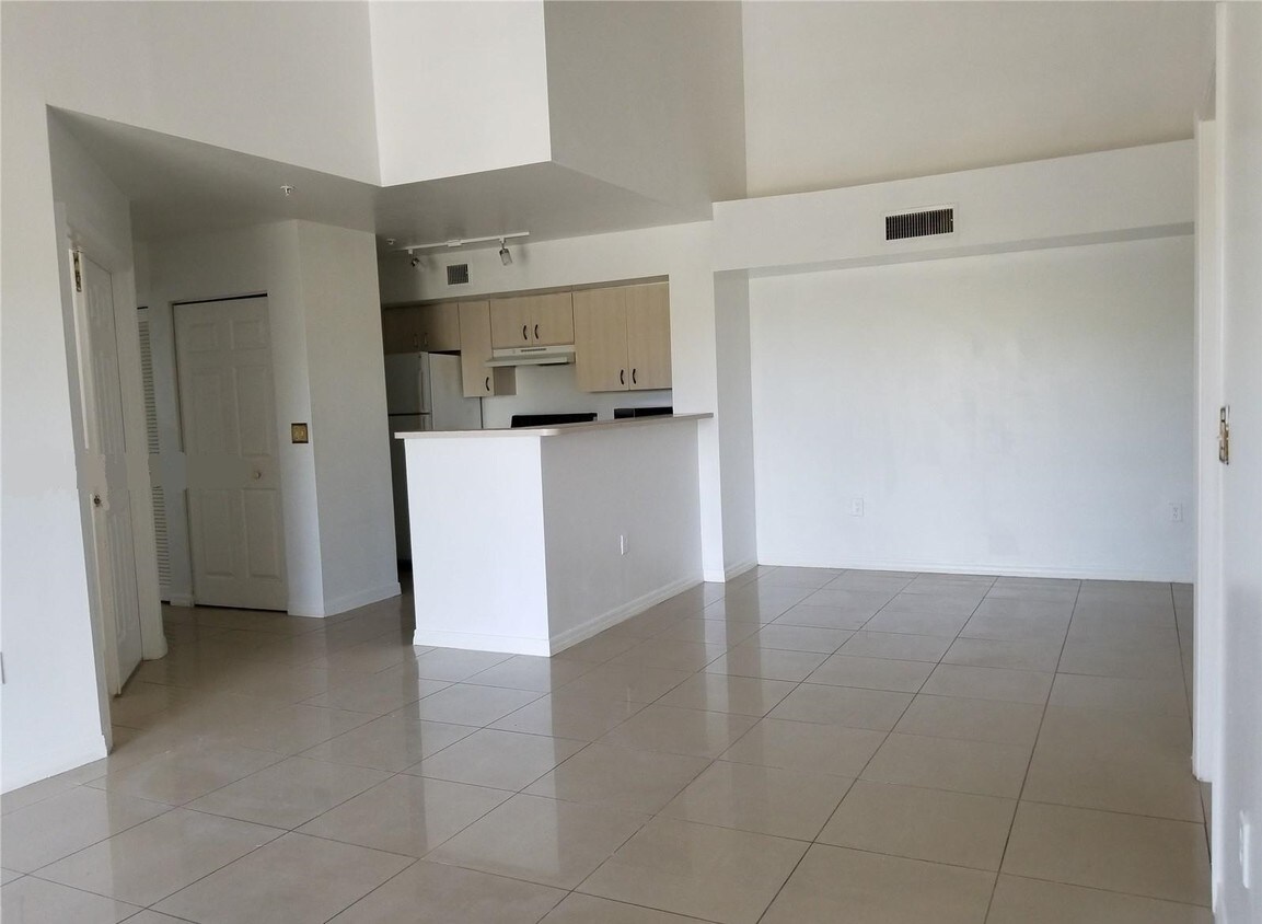 631 SW 111th Ln Pembroke Pines, FL 33025 Alquileres en Pembroke Pines