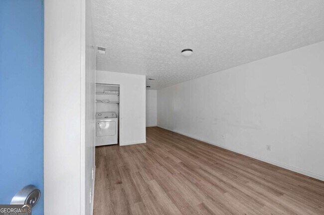 Foto del edificio - 1008 Davis St