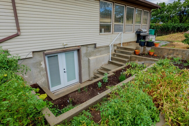 Building Photo - 4502 S 1720 W