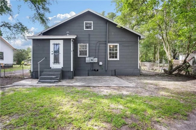 Building Photo - 2068 Victory Ct