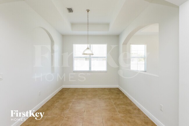 Foto del edificio - 4403 Biscayne Breeze Way