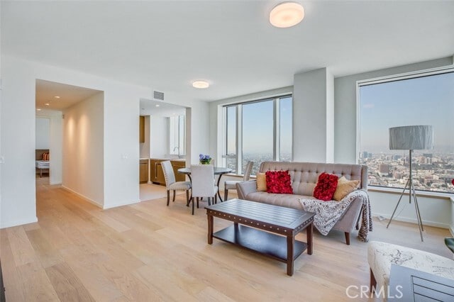 Foto del edificio - 889 Francisco St