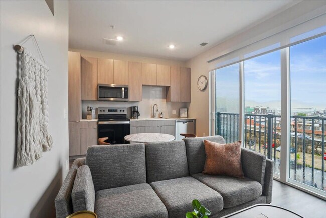 Building Photo - 3922 Foster St