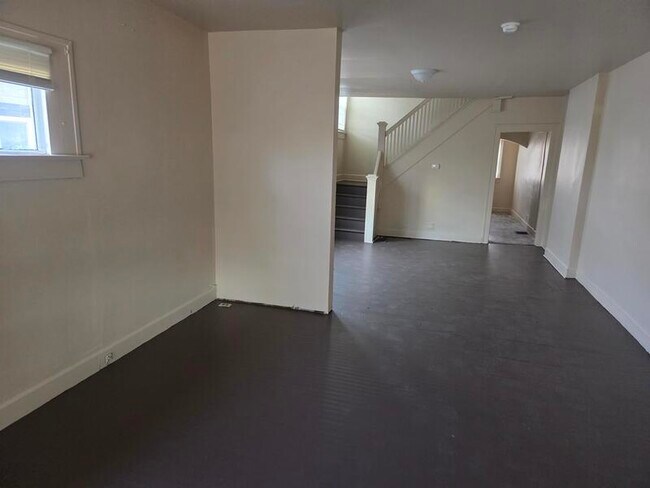 Foto del edificio - 927 Dequincy St