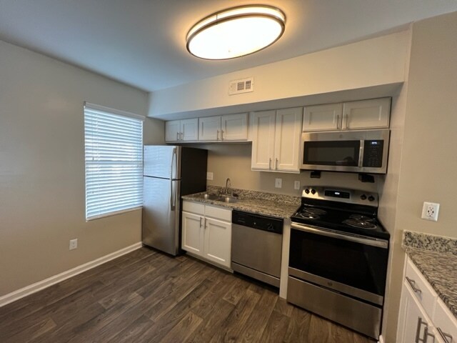 Foto del edificio - 3405 Whitehurst Rd