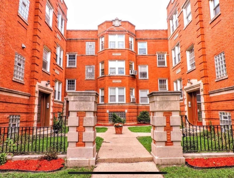 Primary Photo - 2300 W Granville Ave