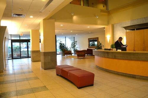 Foto del edificio - 1055 River Rd
