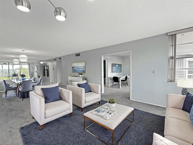 Foto del edificio - 535 Oaks Dr