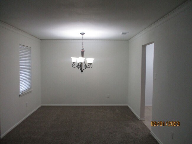 Foto del edificio - 212 Hallbrook Dr
