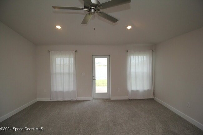 Foto del edificio - 2513 Pinwherry St NW