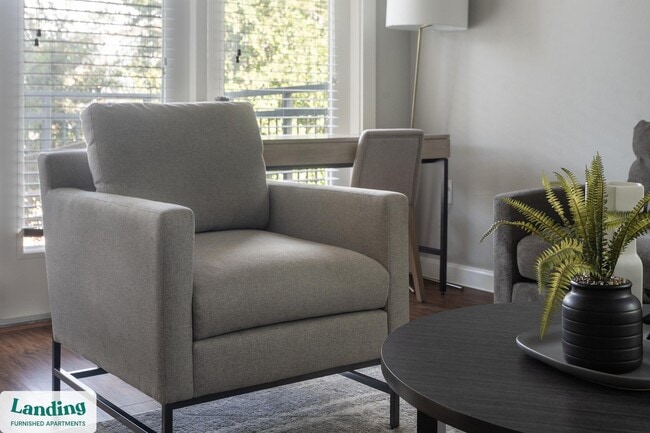 Building Photo - 4300 Cromwell Dr