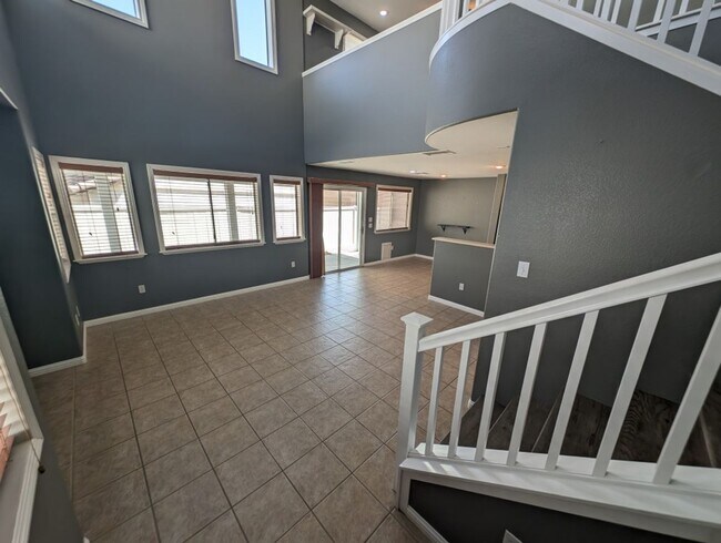 Foto del edificio - 9121 Spoonbill Ridge Pl