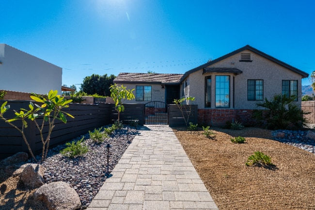 Building Photo - 73345 Royal Palm Dr