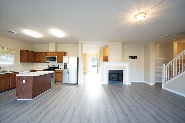 Foto del edificio - 5427 Rosehaven Ct