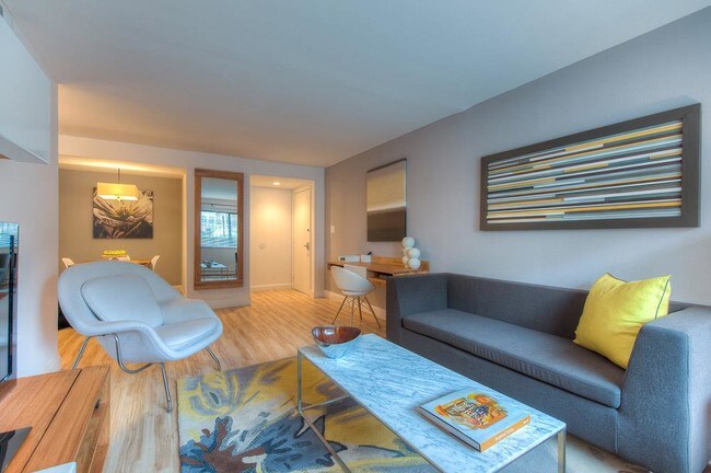 Foto del edificio - 536 W Addison St
