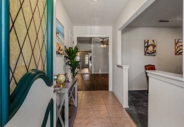 Foto del edificio - 2420 Pinehurst Ln