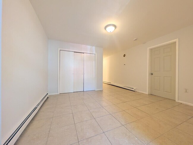 Foto del edificio - 69 Beacon Ave