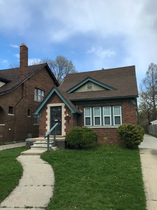 Primary Photo - 4352 Kensington Ave